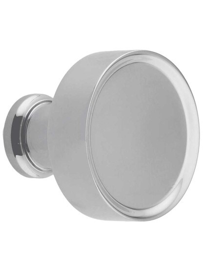 Hunter Cabinet Knob - 1 1/4 inch Diameter in Polished Chrome.